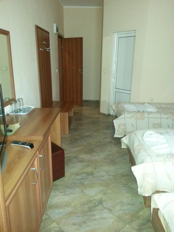 Family Hotel Yola チェペラレ 部屋 写真