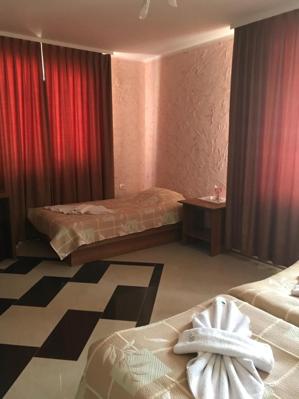 Family Hotel Yola チェペラレ エクステリア 写真